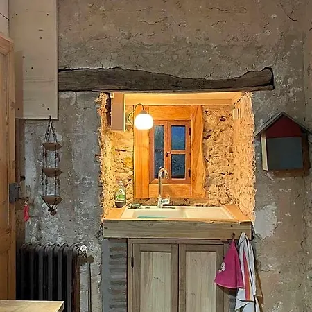 Souslens, 40 Bed and breakfast 3*